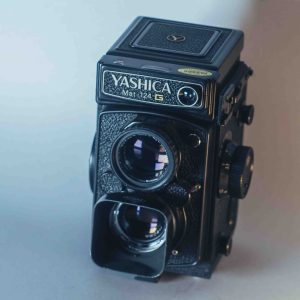 Yashica Mat 124G